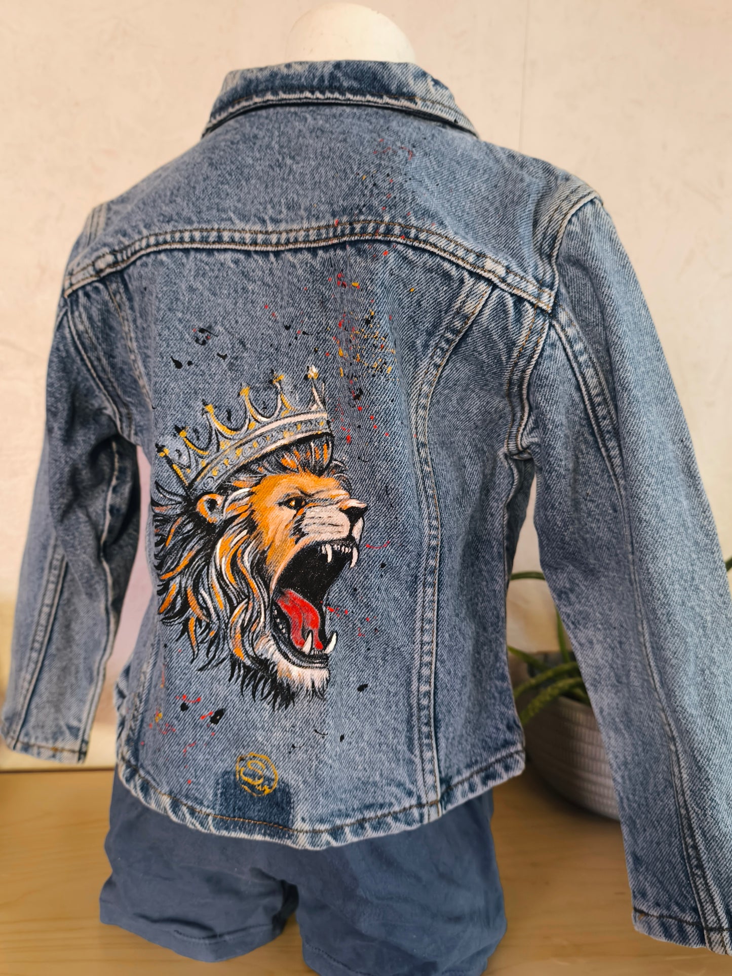 Veste en jean upcyclée