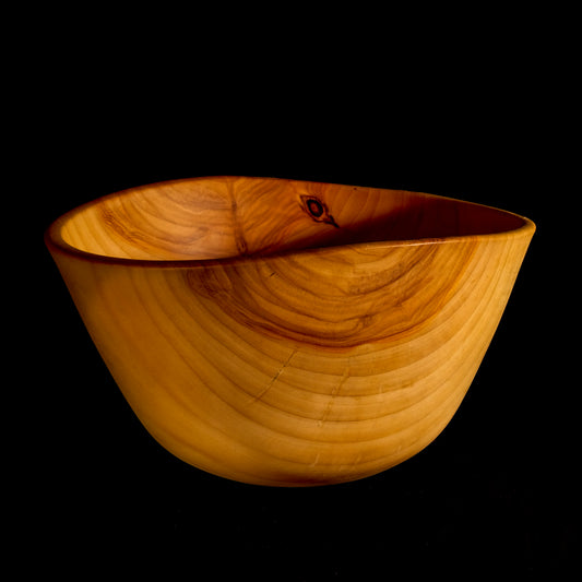 Saladier en peuplier tourné à la main, création artisanale, œuvre unique en bois naturel, produit éco-responsable,.