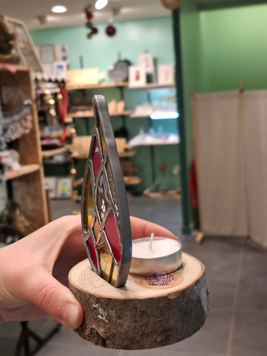 Photophore vitrail flamme sur socle en bois vosgien