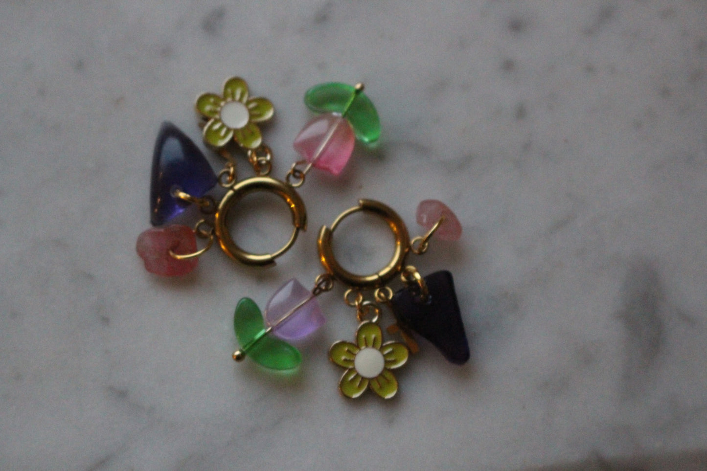 Boucles d’oreilles multicolores fleurs