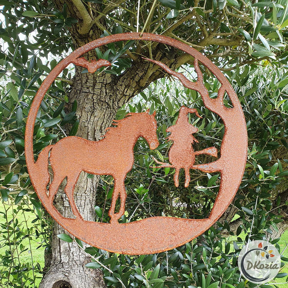 Le Cheval et la Sorcière -  Suspension en métal découpé