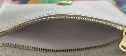 Portefeuille artisanal en cuir