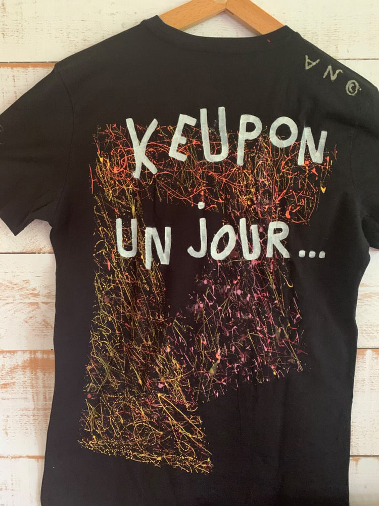 Tee-shirt Unique Peint à la Main