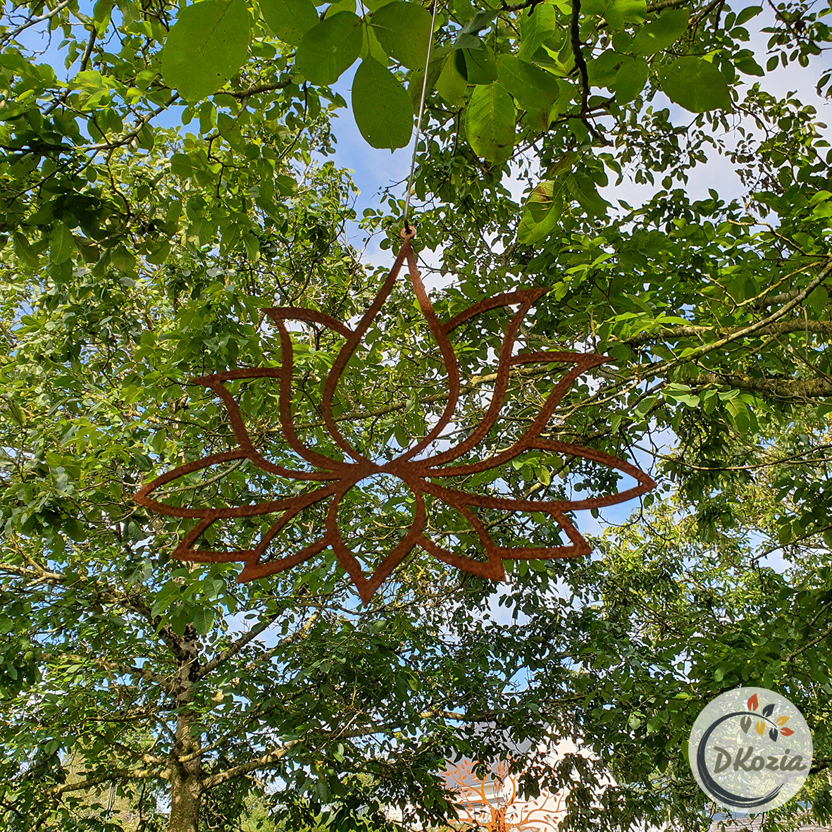 Fleur de Lotus : Symbole de Sérénité en Acier Corten